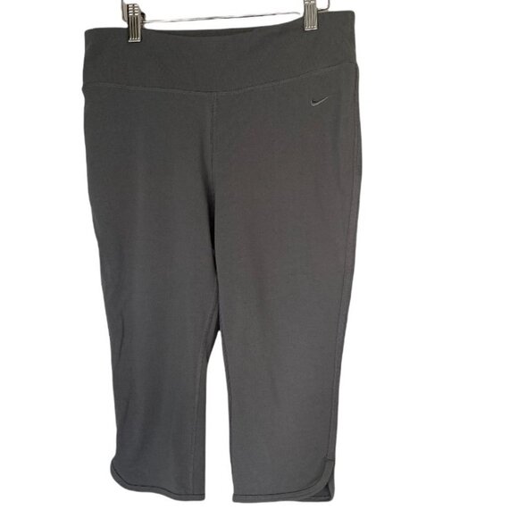 NIKE Dri-Fit Grey Capri Leggings, Great condition, Women’s Size Medium - Picture 1 of 6